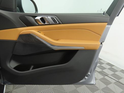 Certified 2025 BMW X5 xDrive40i w/ Parking Assistance Package image 25