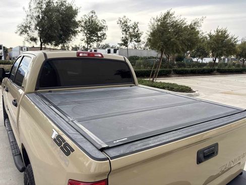 Used 2017 Toyota Tundra SR5 image 15