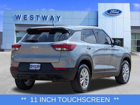 Used 2024 Chevrolet TrailBlazer LS FWD image 3