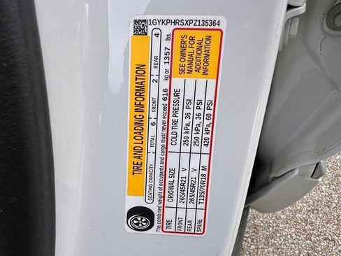 Used 2023 Cadillac XT6 Sport w/ Platinum Package image 33