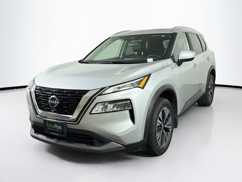 Used 2023 Nissan Rogue SV w/ SV Premium B Package FWD image 3