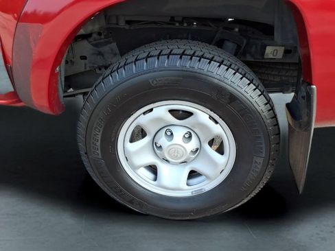 Used 2015 Toyota Tacoma PreRunner w/ SR5 Package RWD image 10