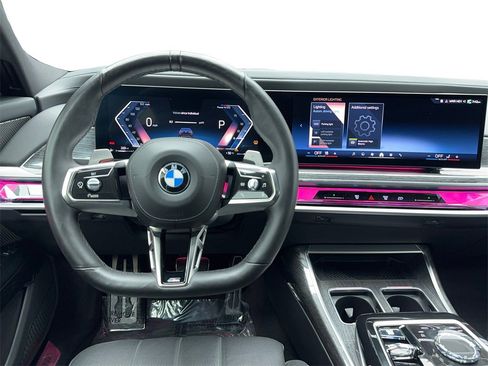 Used 2024 BMW 740i 740i M SPORT,NAV,CAM,PANO,BLIN image 17