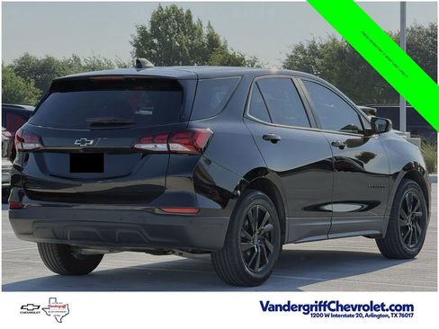 Used 2023 Chevrolet Equinox LS w/ Midnight Edition FWD image 4