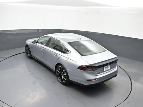 Certified 2025 Honda Accord Touring image 39