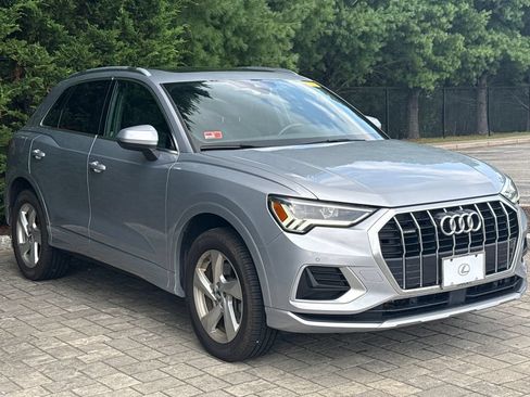 Used 2020 Audi Q3 2.0T Premium Plus AWD/4WD image 3