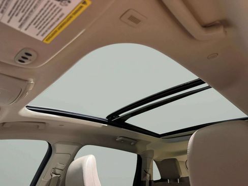 Certified 2022 Lincoln Nautilus Reserve AWD/4WD image 16