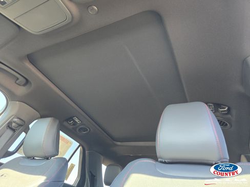 New 2026 Ford Explorer ST w/ Sun And Sound Package image 7