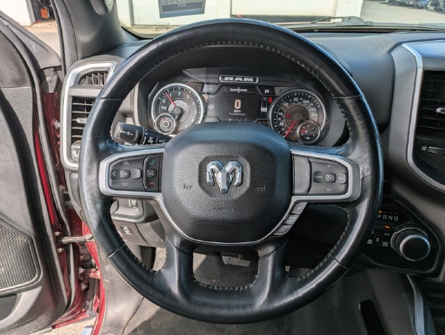Used 2022 RAM 1500 Big Horn AWD/4WD image 9