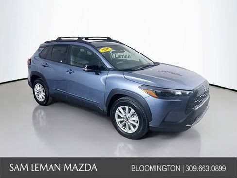 Used 2026 Toyota Corolla Cross LE image 1