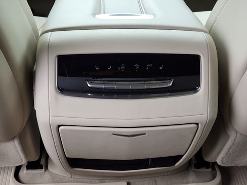 Used 2025 Cadillac Escalade Sport Platinum AWD/4WD image 31