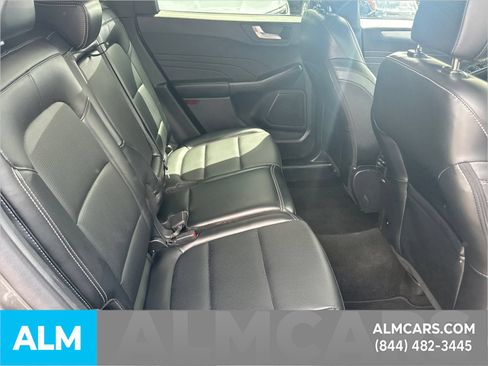 Certified 2025 Ford Escape Platinum AWD/4WD image 17