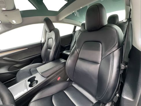 Used 2023 Tesla Model 3 Standard Range image 19