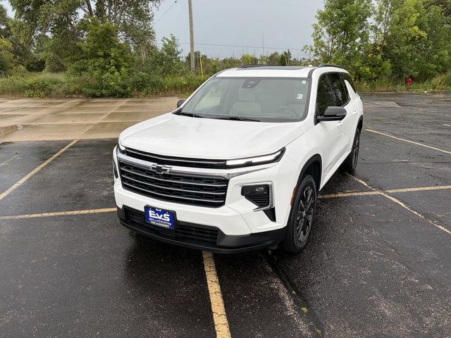 Used 2026 Chevrolet Traverse LT w/ Sun and Wheel Package AWD/4WD image 1
