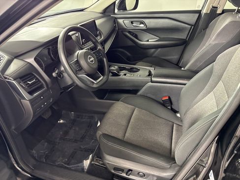 Used 2024 Nissan Rogue SV FWD image 20