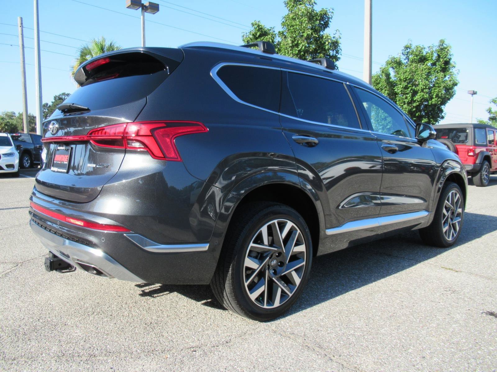 Used 2023 Hyundai Santa Fe Calligraphy AWD/4WD image 7