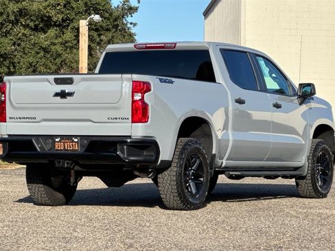 Certified 2025 Chevrolet Silverado 1500 Custom Trail Boss w/ Dark Appearance Package image 4