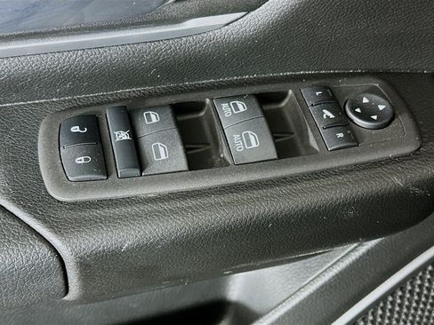 Used 2023 RAM 1500 Big Horn AWD/4WD image 15