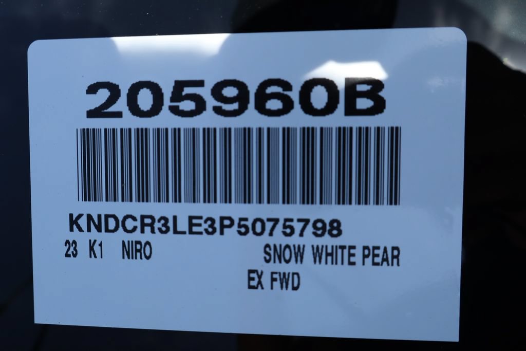Used 2023 Kia Niro EX FWD image 34