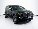 Used 2022 Jeep Grand Cherokee Limited image 3