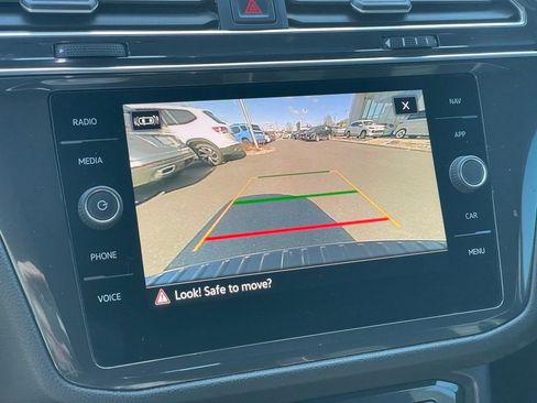 Certified 2023 Volkswagen Tiguan SEL R-Line AWD/4WD image 22