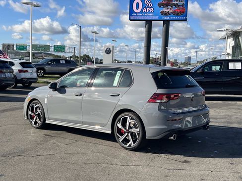 New 2026 Volkswagen GTI SE image 3