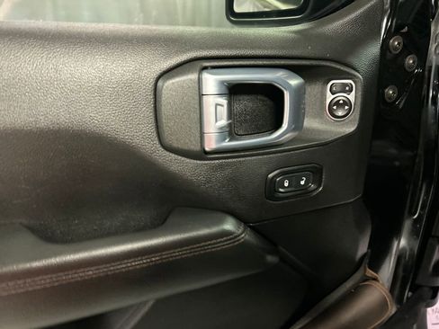 Used 2021 Jeep Wrangler Unlimited Rubicon w/ Xtreme Recon 35" Tire Package image 14