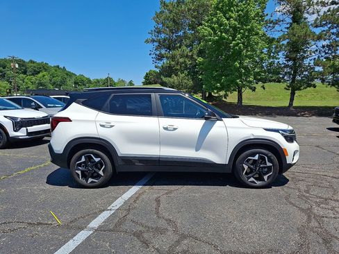 Certified 2025 Kia Seltos S AWD/4WD image 18