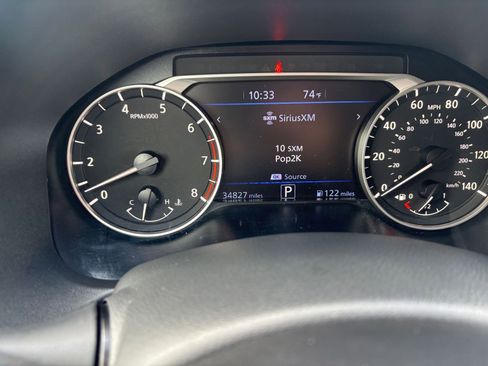 Used 2025 Nissan Altima 2.5 SV FWD image 40