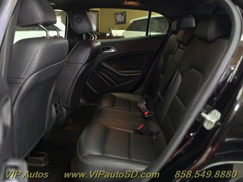 Used 2018 Mercedes-Benz GLA 250 image 17