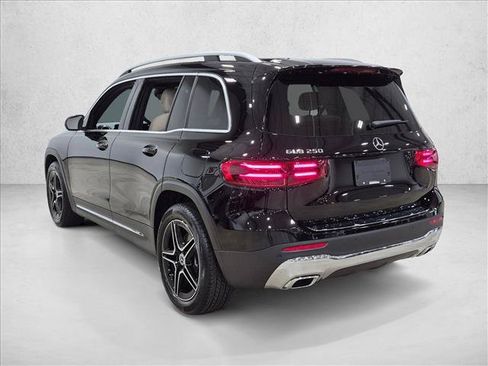 Used 2026 Mercedes-Benz GLB 250 image 8