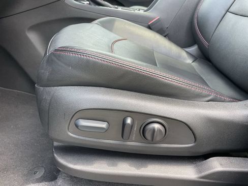 Used 2023 Chevrolet Equinox RS w/ RS Leather Package FWD image 23