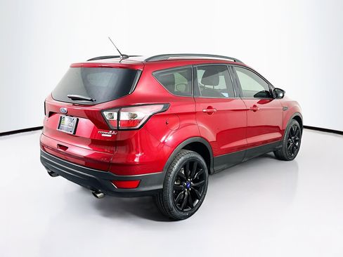 Used 2017 Ford Escape Titanium image 9