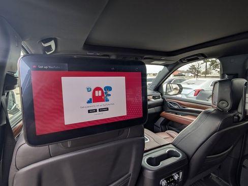 Used 2024 GMC Yukon XL Denali Ultimate image 10