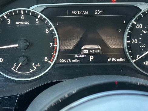 Used 2022 Nissan Pathfinder SV w/ SV Black Package FWD image 35