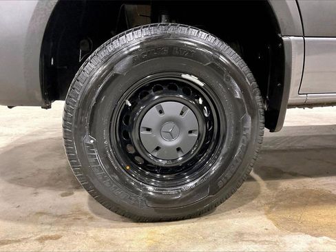 Used 2023 Mercedes-Benz Sprinter 2500 image 8