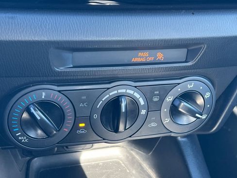 Used 2014 MAZDA MAZDA3 i SV image 15