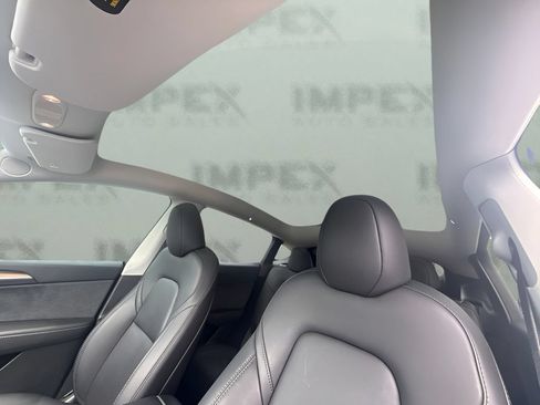 Used 2023 Tesla Model Y AWD image 6