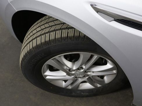 Used 2019 Buick Enclave Essence FWD image 42