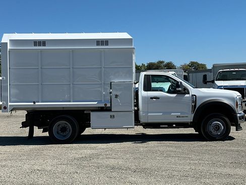 New 2024 Ford F550 4x4 Regular Cab Super Duty image 3