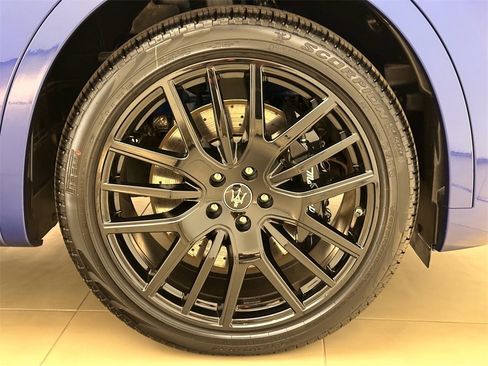 Used 2024 Maserati Levante Modena Ultima image 16