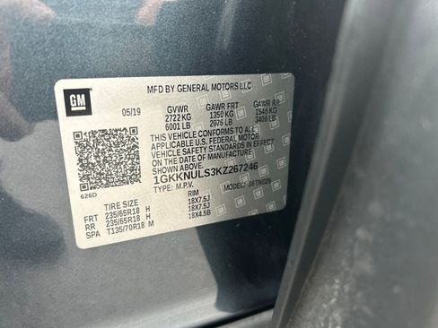 Used 2019 GMC Acadia SLT image 16