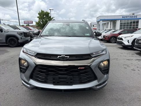 Used 2023 Chevrolet TrailBlazer RS w/ Convenience Package AWD/4WD image 2