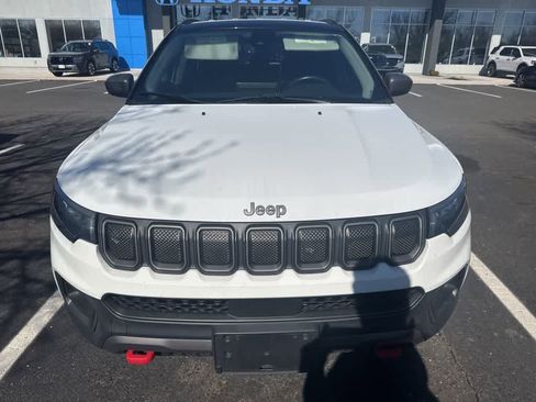 Used 2022 Jeep Compass Trailhawk w/ Trailhawk Convenience Group image 2