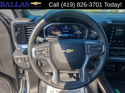 Certified 2025 Chevrolet Silverado 2500 LTZ w/ LTZ Convenience Package AWD/4WD image 13