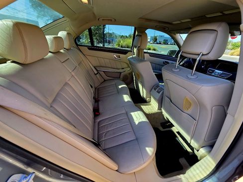 Used 2014 Mercedes-Benz E 250 BlueTEC Sedan image 10