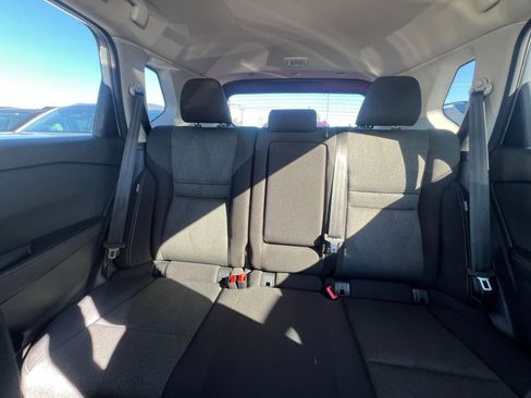 Used 2025 Nissan Rogue SV FWD image 38
