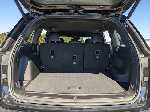 New 2025 Jeep Grand Cherokee Limited w/ Black Appearance Package image 42