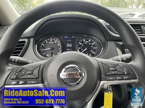 Used 2018 Nissan Rogue S AWD/4WD image 18