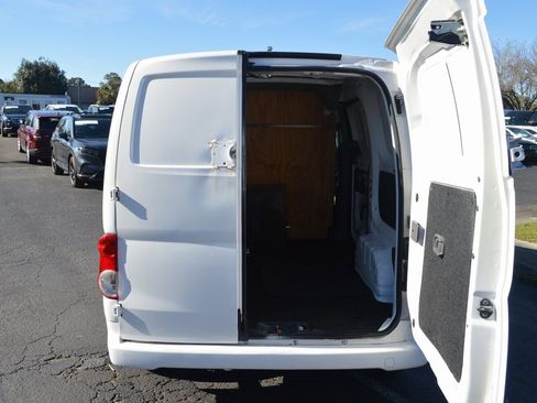 Used 2019 Nissan NV200 SV w/ Navigation Package image 38